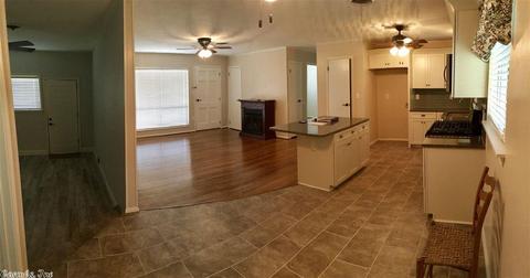 823 W Maple St, Benton, AR 72015 photo 11
