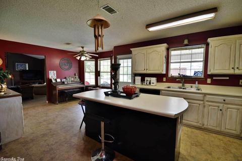 46 Gregory, Conway, AR 72032 photo 16