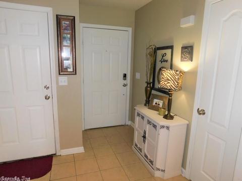 121 Madrid Dr, Benton, AR 72015 photo 2