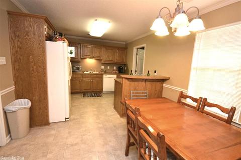 4425 Mandy Cir, Benton, AR 72015 photo 3