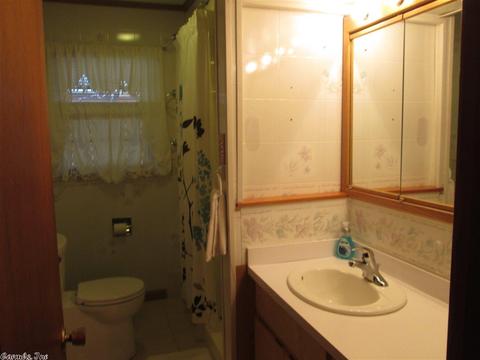 1904 W 34th Ave, Pine Bluff, AR 71603 photo 6