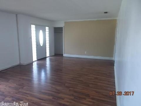 500 W 33rd Ave, Pine Bluff, AR 71603 photo 3