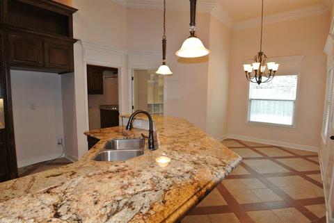 903 Hunter Lee, Bryant, AR 72022 photo 3
