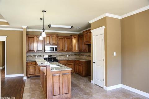 153 Prospect Park Dr, Bryant, AR 72022 photo 3