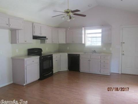 225 Dobbs St, Benton, AR 72015 photo 3