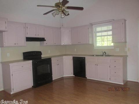 225 Dobbs St, Benton, AR 72015 photo 4