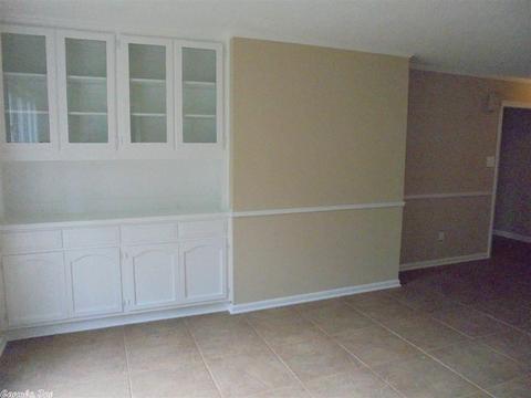 512 Greenbriar Dr, Pine Bluff, AR 71603 photo 8