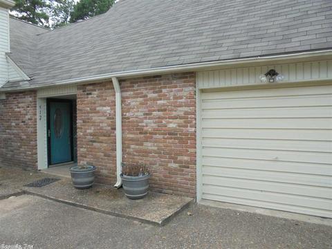 512 Greenbriar Dr, Pine Bluff, AR 71603 photo 1