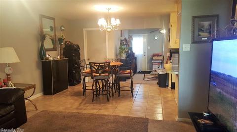 7 Cherry Ct, Jacksonville, AR 72076 photo 4