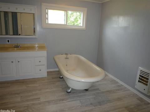 117 Laurel St, Mount Ida, AR 71957 photo 2