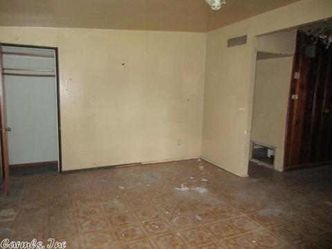 3005 S Iris St, Pine Bluff, AR 71603 photo 7