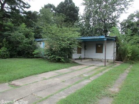 3005 S Iris St, Pine Bluff, AR 71603 photo 2