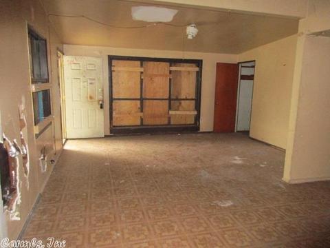 3005 S Iris St, Pine Bluff, AR 71603 photo 9