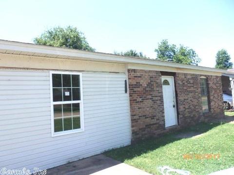 509 Ellis, Trumann, AR 72472 photo 1