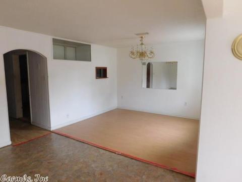 610 E North, Benton, AR 72015 photo 2