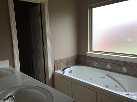 9 Bishop Ln, Conway, AR 72032 photo 14