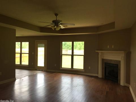 9 Bishop Ln, Conway, AR 72032 photo 6