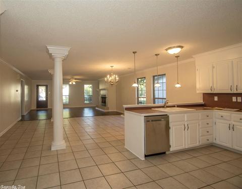 208 N Holly St, Beebe, AR 72012 photo 5