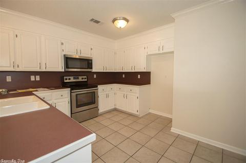 208 N Holly St, Beebe, AR 72012 photo 8