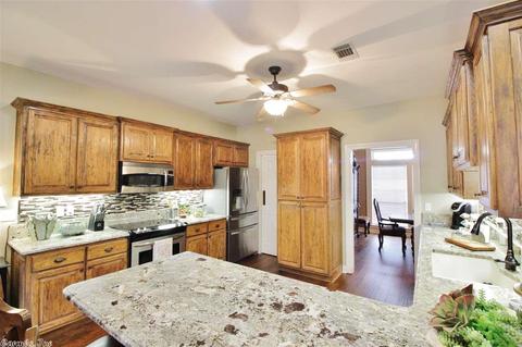 703 Colonial Dr, Bryant, AR 72022 photo 14