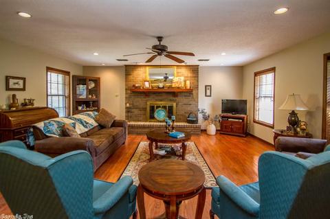 1409 Brookview, Benton, AR 72015 photo 9