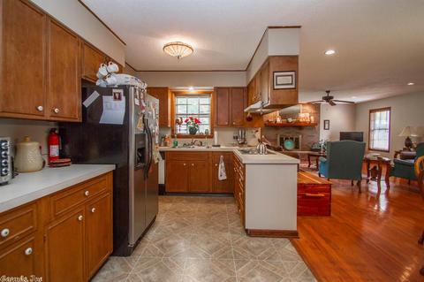 1409 Brookview, Benton, AR 72015 photo 13