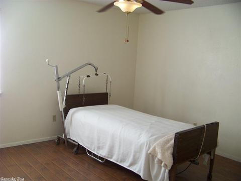 622 Halbert, Malvern, AR 72104 photo 10