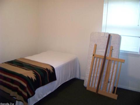 622 Halbert, Malvern, AR 72104 photo 8