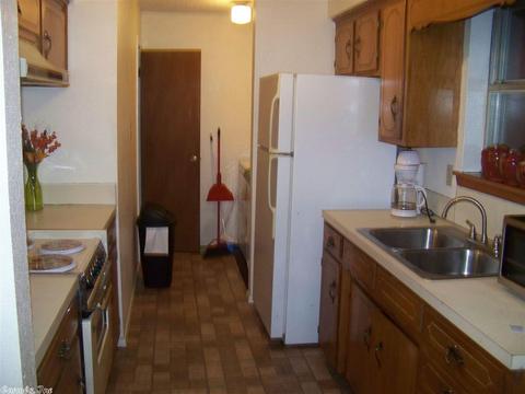 622 Halbert, Malvern, AR 72104 photo 5