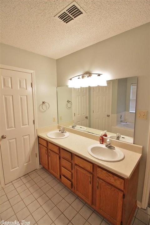 2001 Falcon Way, Benton, AR 72015 photo 32