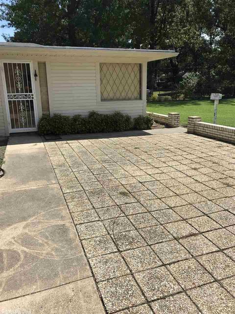 2000 W 42nd, Pine Bluff, AR 71603 photo 4