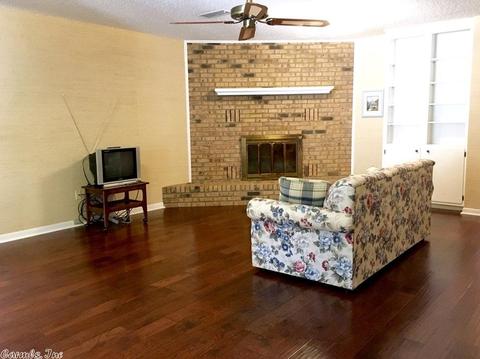 5900 Hampton Pkwy, Pine Bluff, AR 71603 photo 3