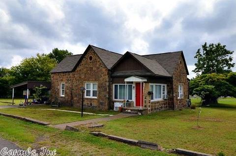 300 11th St, Mena, AR 71953 photo 1