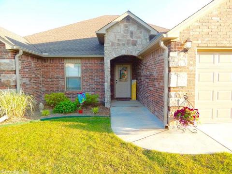 1315 Crabapple Dr, Conway, AR 72032 photo 3