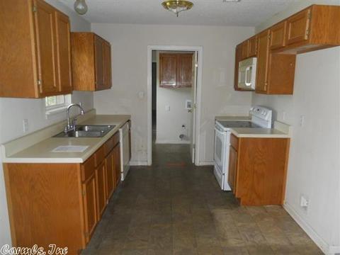 1007 E 10th Ave, Pine Bluff, AR 71601 photo 5