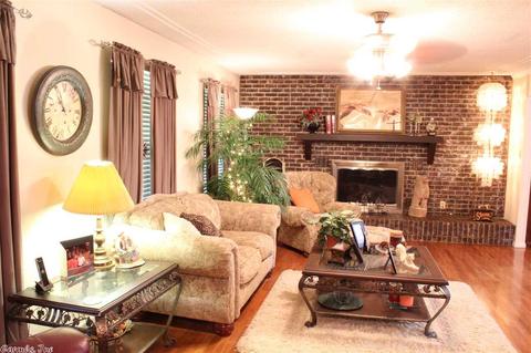 1423 Brookview, Benton, AR 72015 photo 5