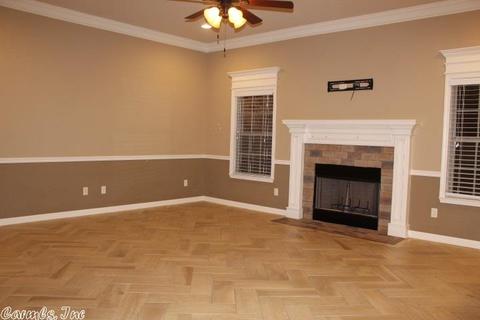 211 Booker Dr, Lonoke, AR 72086 photo 2