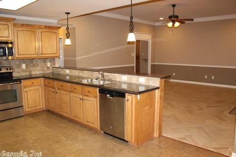 211 Booker Dr, Lonoke, AR 72086 photo 3