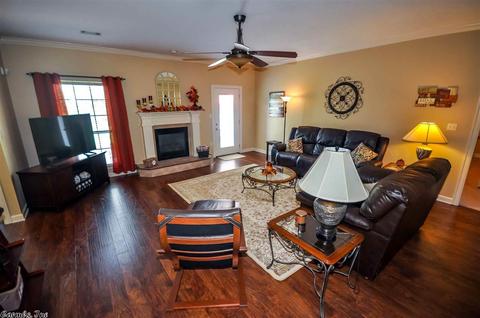 1375 Crosspoint, Conway, AR 72034 photo 5