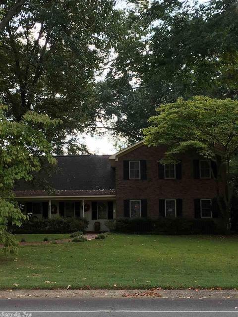 2011 Robinson Ave, Conway, AR 72034 photo 1