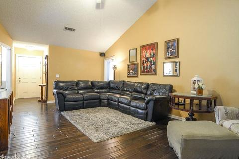 2302 Cherry Xing, Benton, AR 72015 photo 5