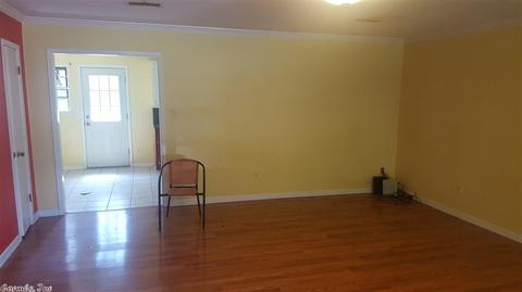 3411 Scenic Dr, Pine Bluff, AR 71603 photo 2