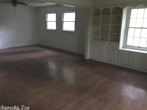 59 Lakeview Dr, Conway, AR 72032 photo 12