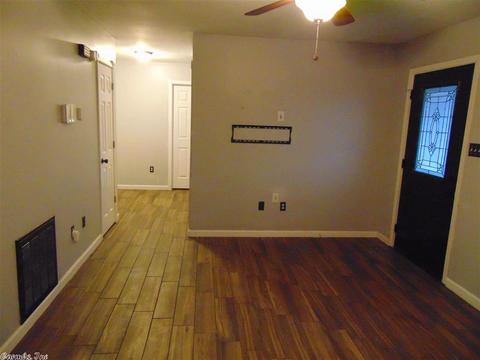 220 Cypress Dr, Trumann, AR 72472 photo 2