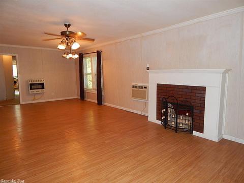 2321 Edison Ave, Benton, AR 72015 photo 2