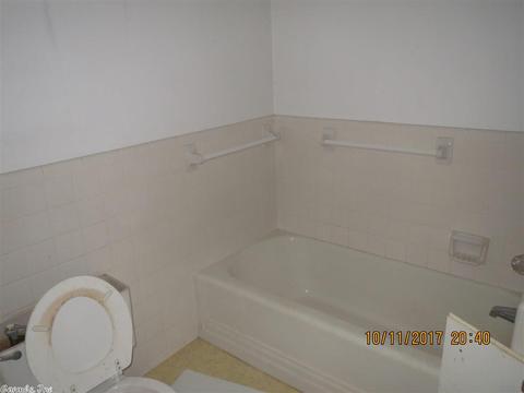 205 W Ash, Warren, AR 71671 photo 6