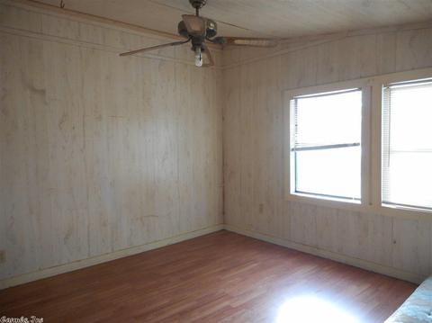 307 Peabody, Mountain View, AR 72560 photo 12