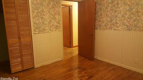 407 Johnson, Marked Tree, AR 72365 photo 13