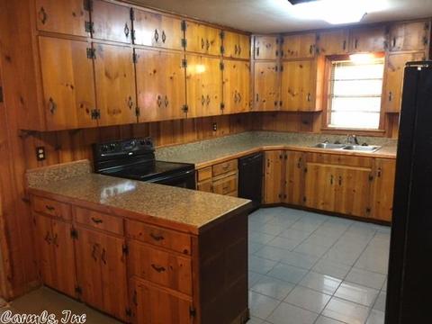 1632 Davis St, Conway, AR 72032 photo 3
