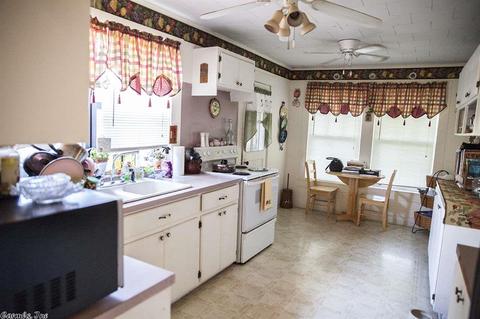 111 Sixth, Dierks, AR 71833 photo 5